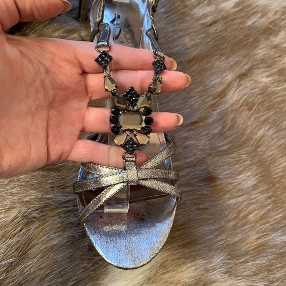 Touch of NINA jeweled sandals silver - Picture 4 of 11